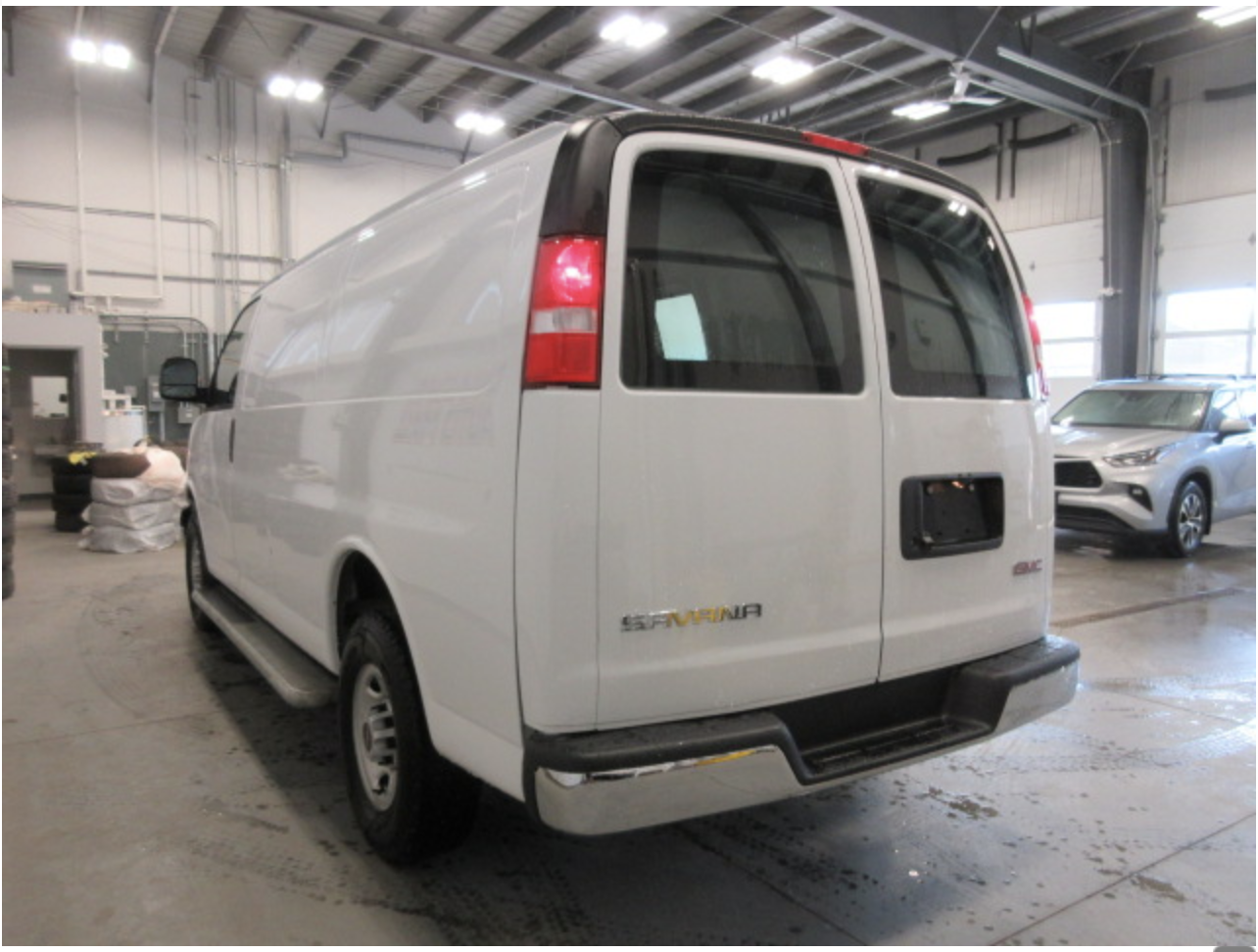 
								2022 GMC SAVANA CARGO 250 full									