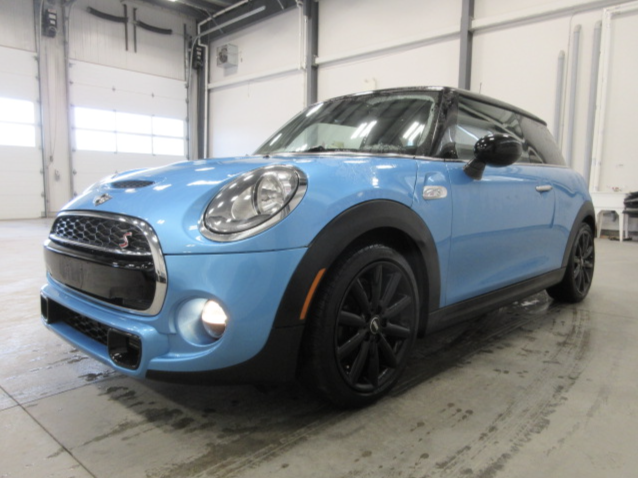 
								2018 MINI COOPER full									