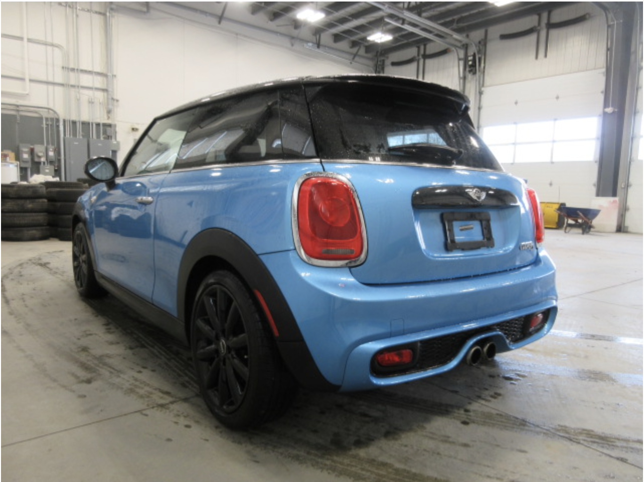 
								2018 MINI COOPER full									