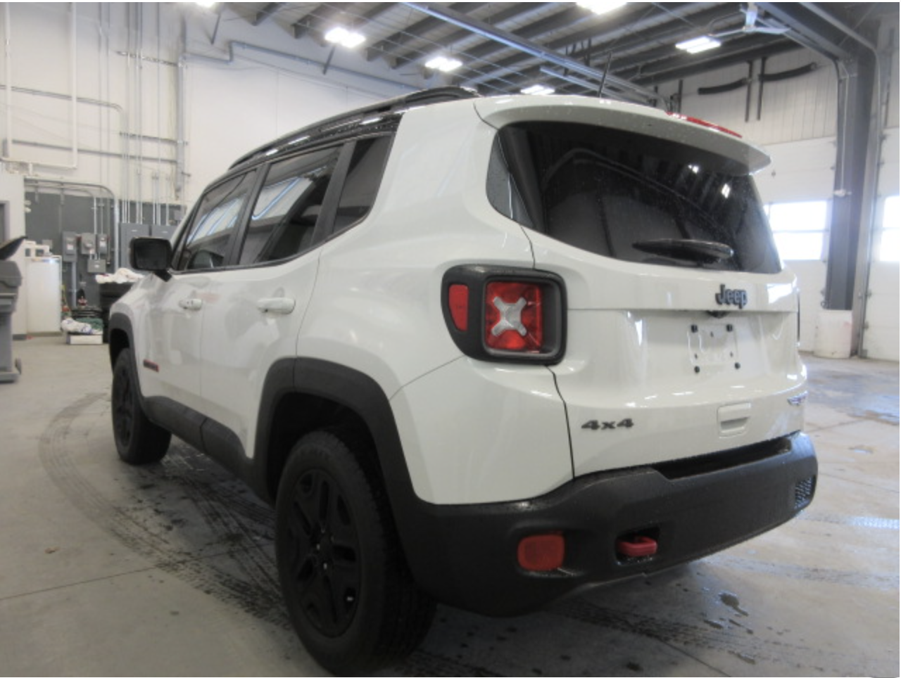 
								2018 JEEP RENEGADE TRAILHAWK full									