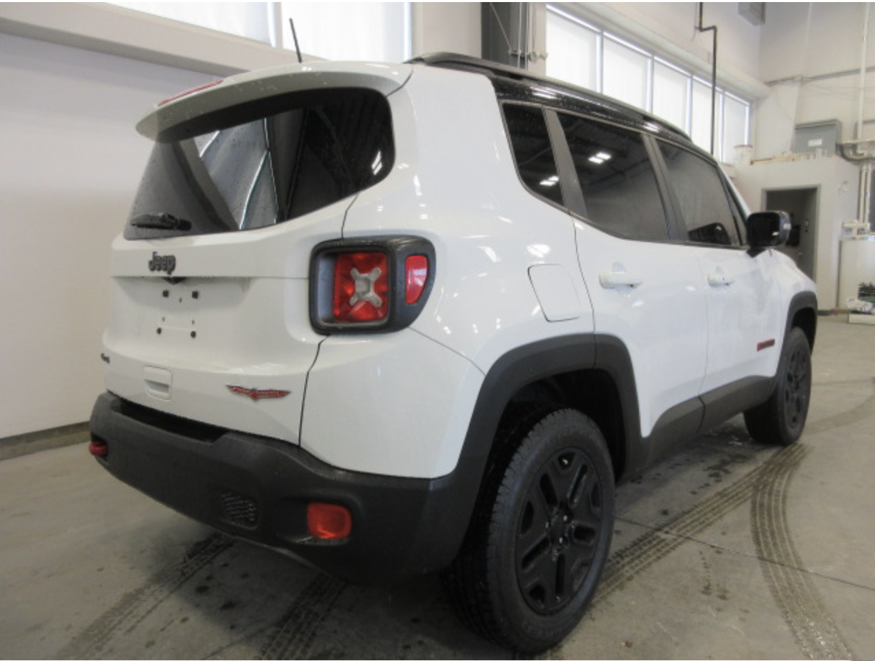 
								2018 JEEP RENEGADE TRAILHAWK full									