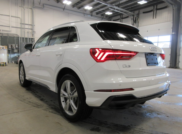 
								2021 AUDI Q3 PROGRESSIV full									