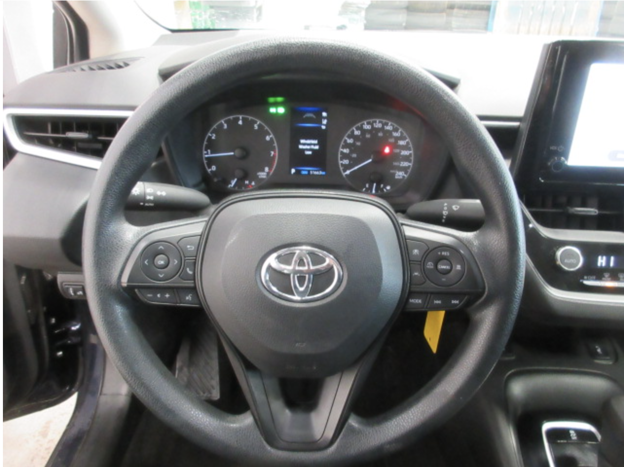 
								2023 TOYOTA COROLLA full									