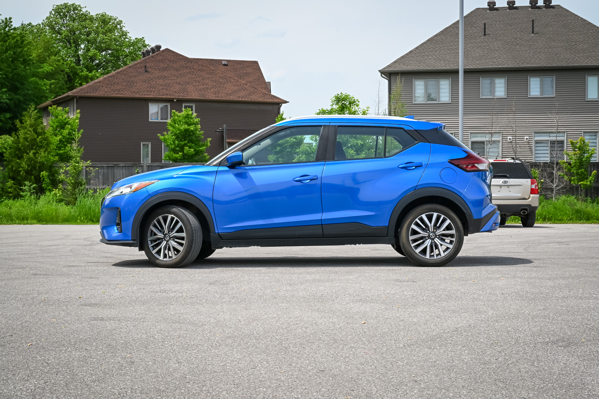 2021 NISSAN KICKS