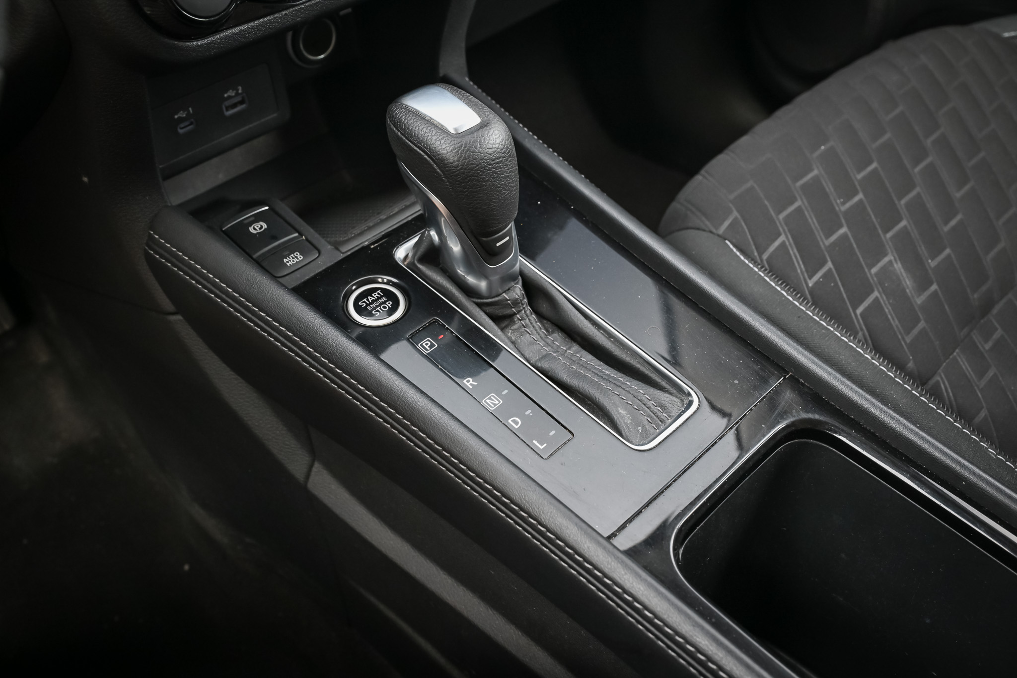 2021 NISSAN KICKS